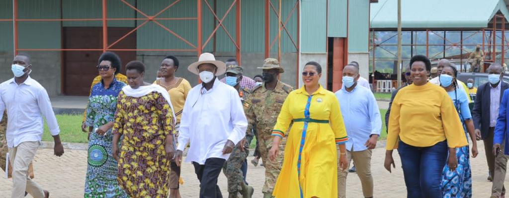 #htmlcaption-3 H.E PRESIDENT MUSEVENI TOGETHER WITH VP. JESCA ALUPO AND SPEAKER HON, ANITA AMONG DURING THE OFFICIAL LAUNCH OF THE SOROTI INDUS